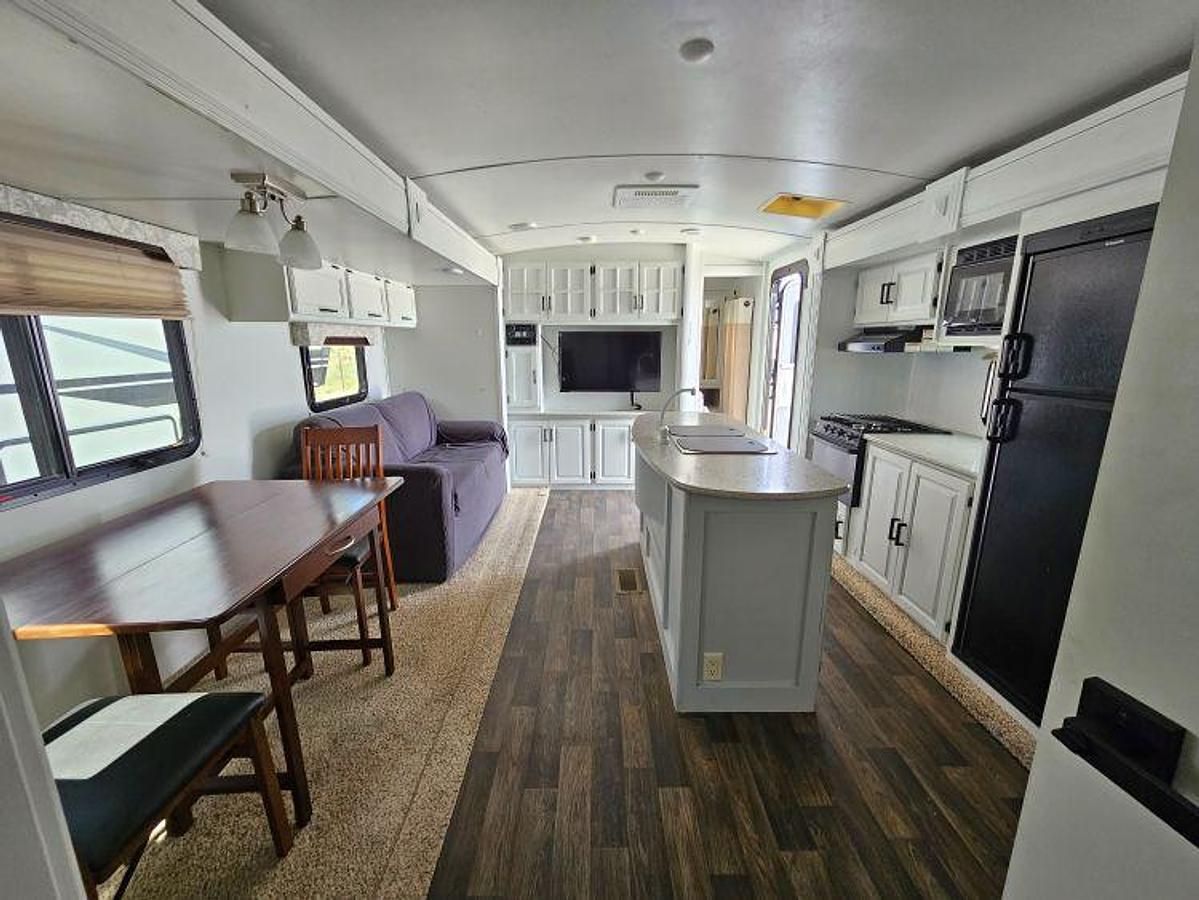 Used 2015 Keystone RV PREMIER 26RBPR