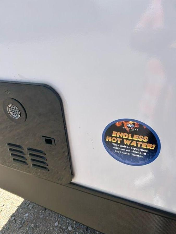 2025 Keystone RV Bullet Classic Travel Trailers 2240RK