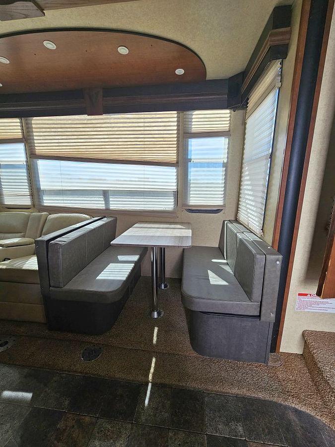 Used 2012 DUTCHMEN VOLTAGE V3905