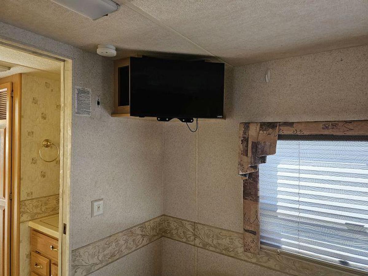 Used 2003 NEWMAR KOUNTRY STAR X LINE 3703 DIESEL PUSHER