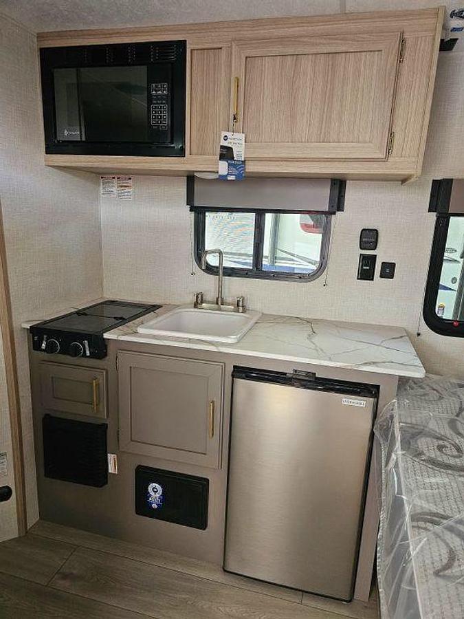 2025 KZ RV Sportsmen Classic 130BH