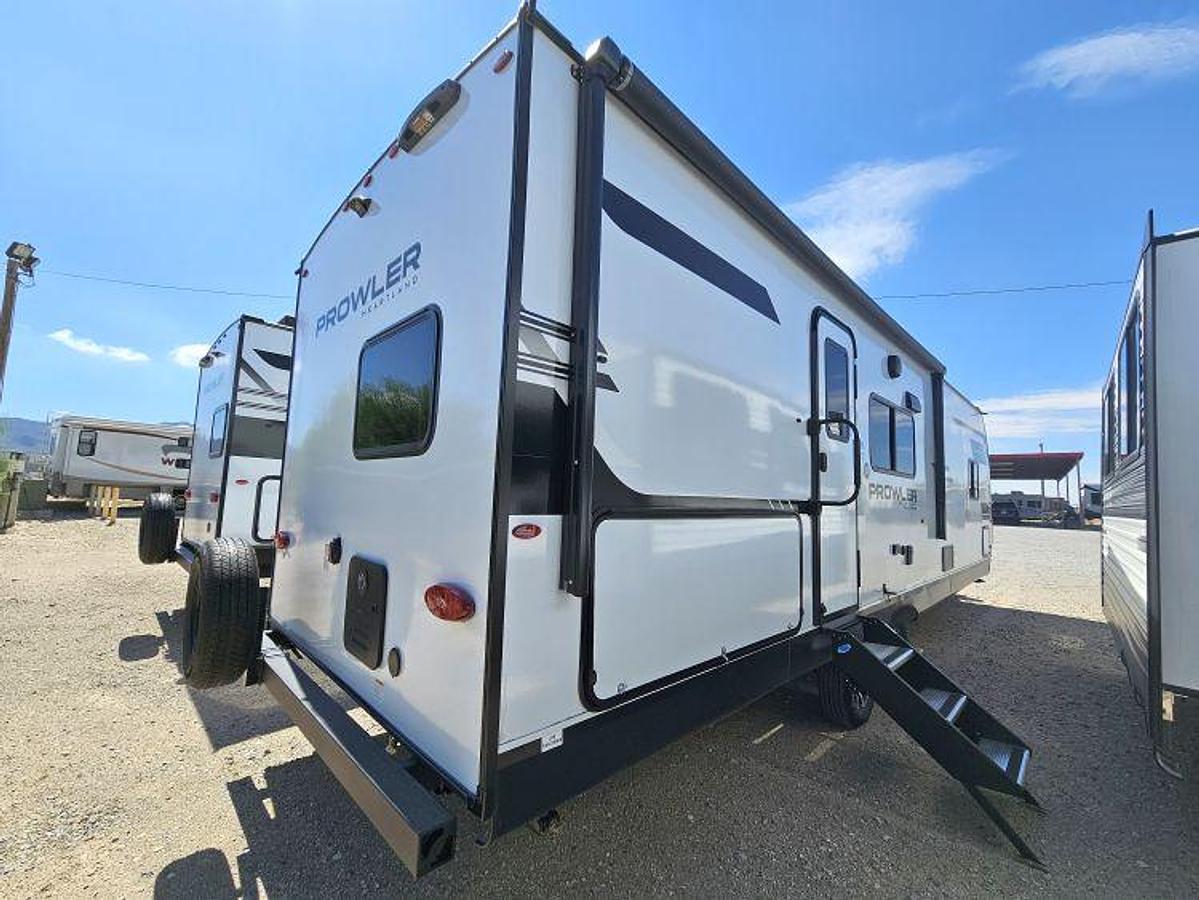 2027 HEARTLAND BY JAYCO PROWLER 2702BHS