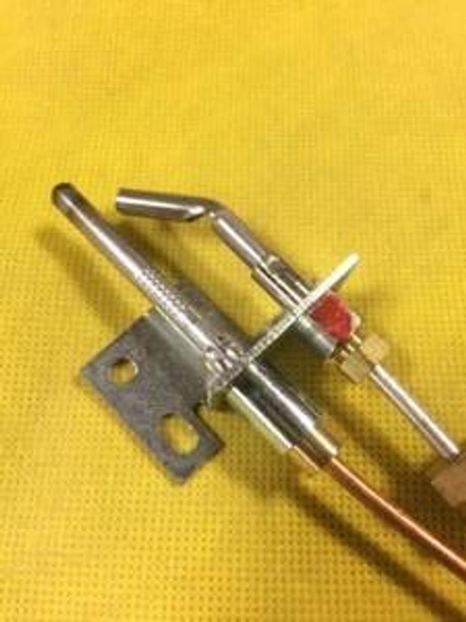 RV Suburban 161156 RV Water Heater Thermocouple Pilot Burner Assembly