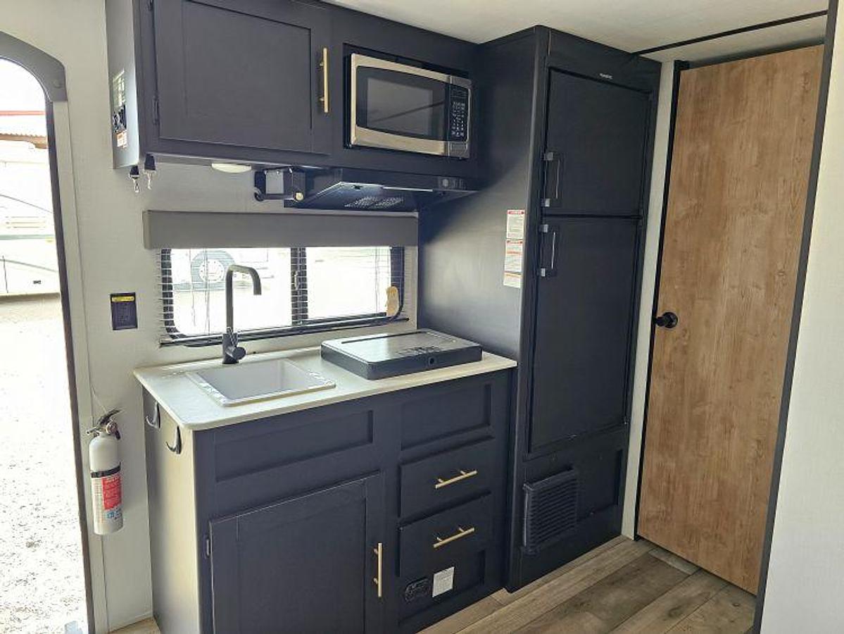 Used 2022 Keystone RV SPRINGDALE 1760 BH