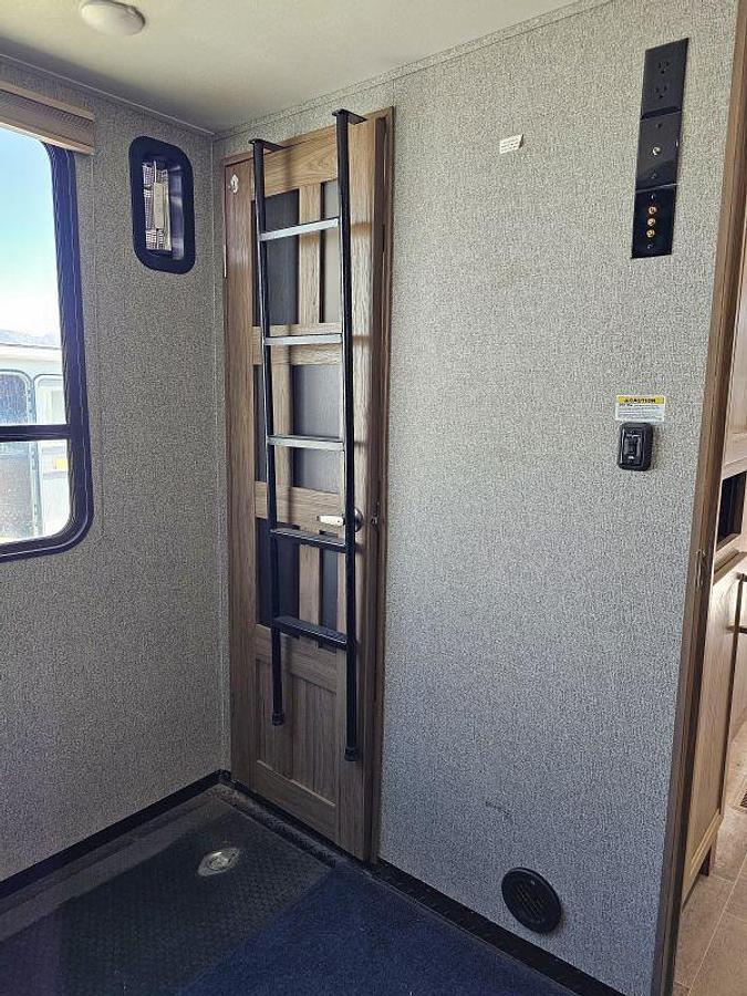 Used 2019 DUTCHMEN ENDURANCE 3556