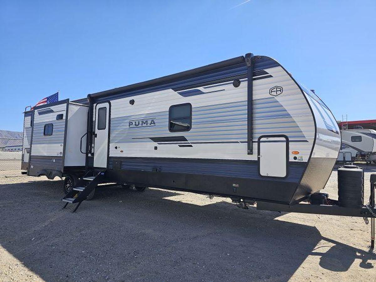 Used 2025 FOREST RIVER PUMA 32BHFS