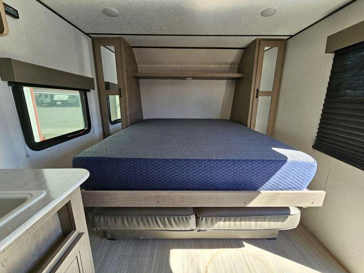 Used 2021 Keystone RV HIDEOUT 21BHWE