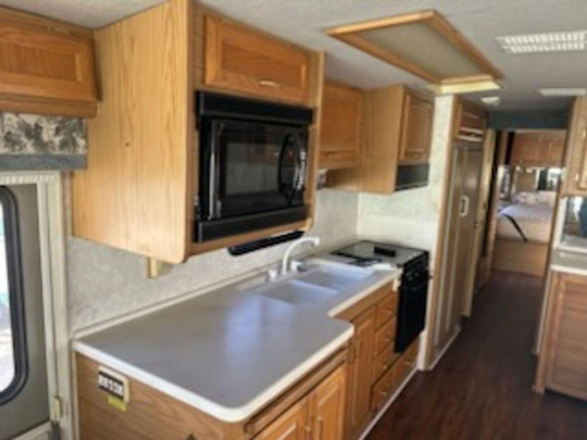 Used 1999 FLEETWOOD 39Z