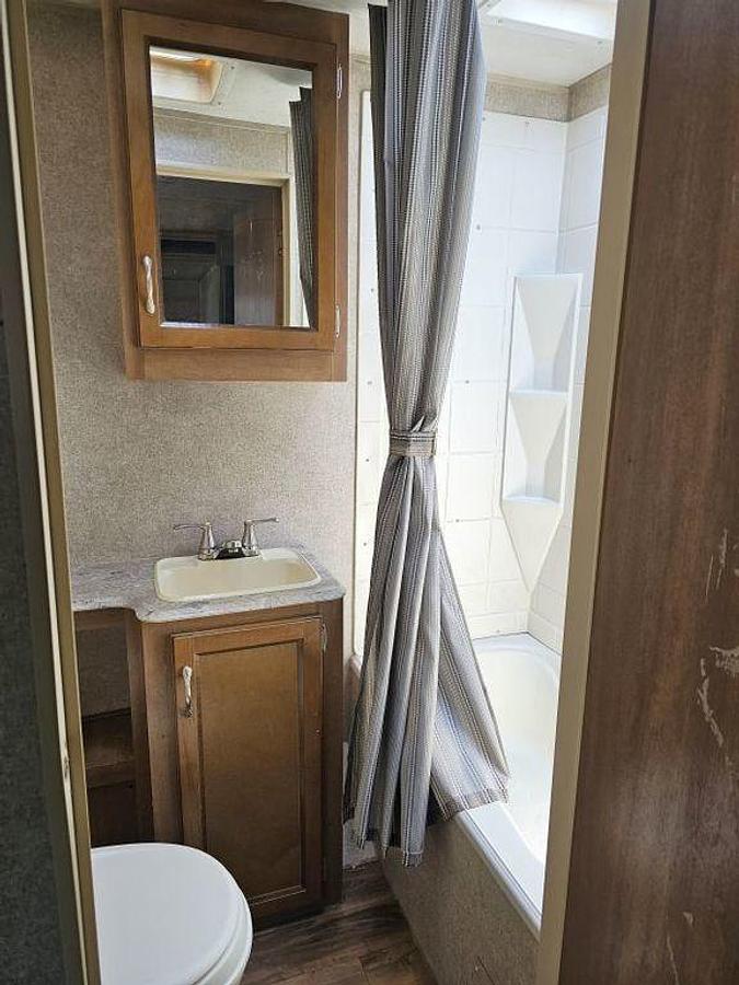 Used 2017 Coachmen Catalina SBX 291QBS