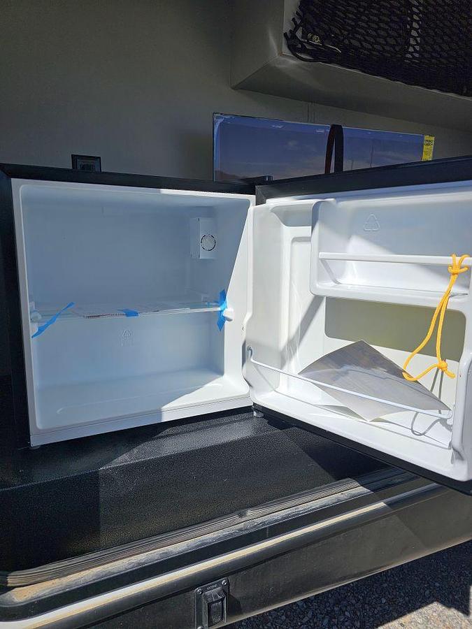 Used 2021 FOREST RIVER VIBE 34BH