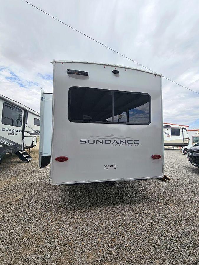 2027 HEARTLAND BY JAYCO SUNDANCE 31RL XLT