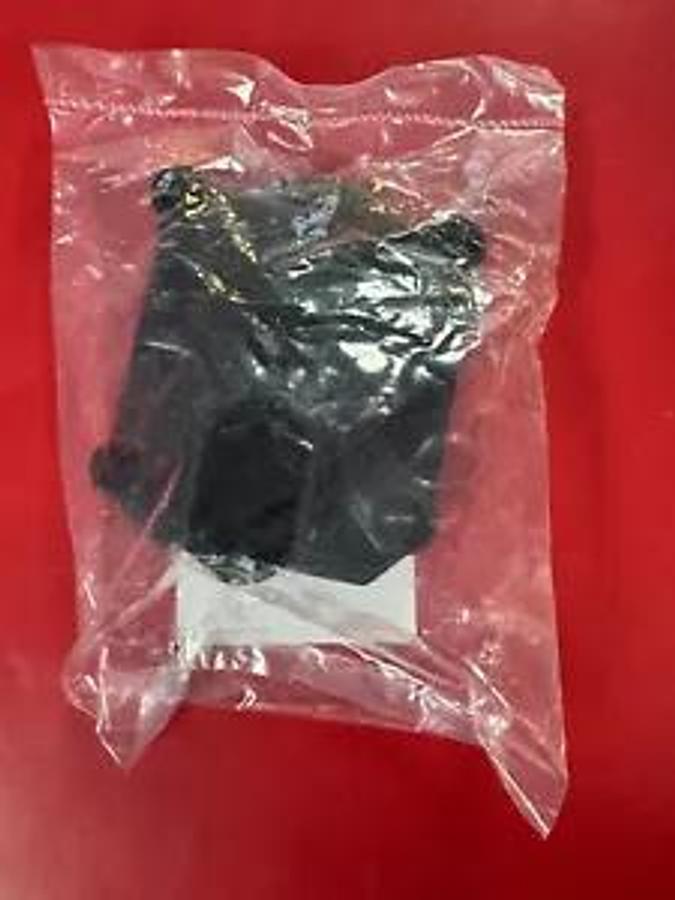 Honda OEM Marine 19221-ZZ3-000 Housing for Water Pump - New