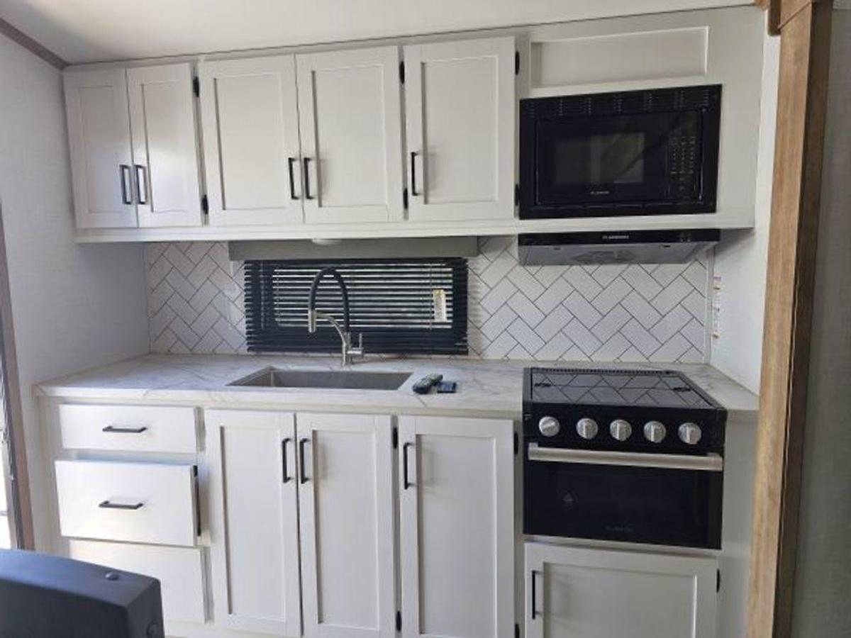 Used 2024 Keystone RV Arcadia Select 21SRK