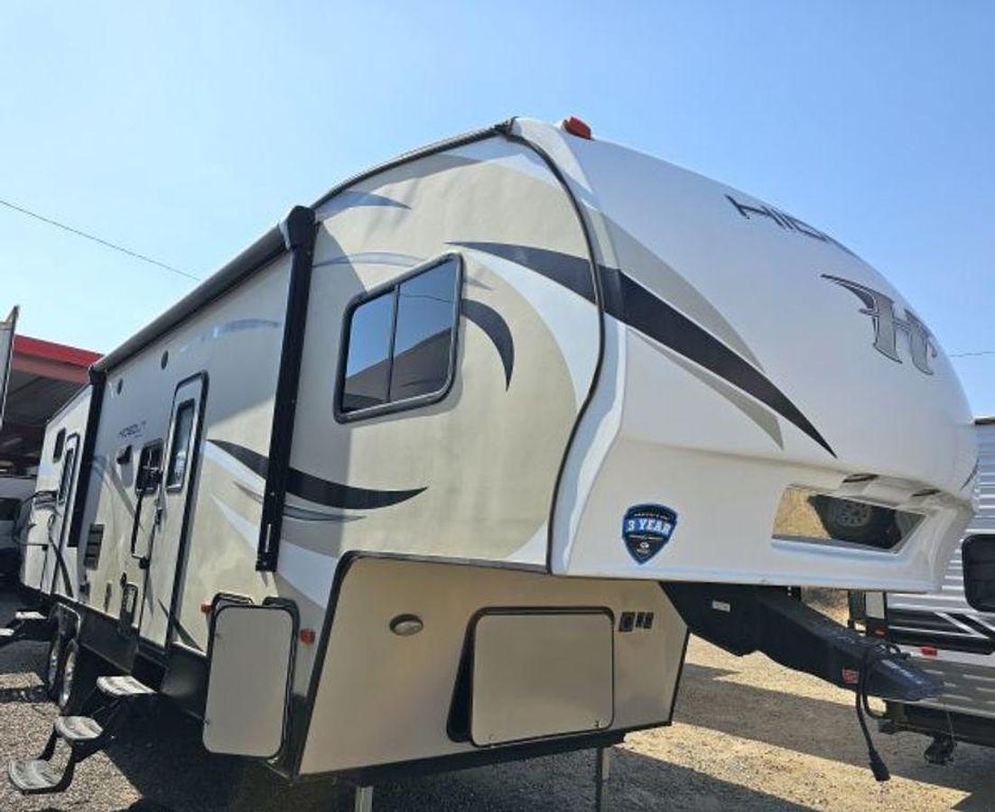 Used 2018 Keystone RV Hideout 308BHDS
