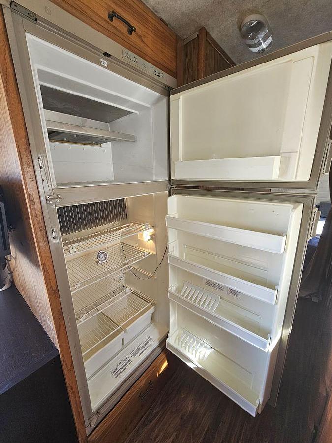 Used 1993 AIRSTREAM EXCELLA 29