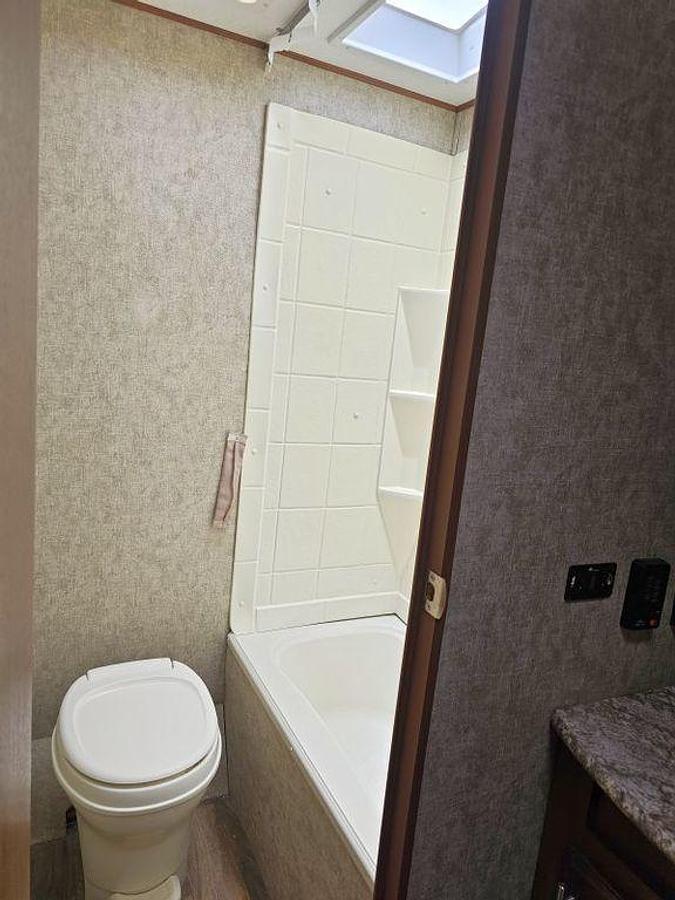 Used 2018 Prime Time Avenger 26BH