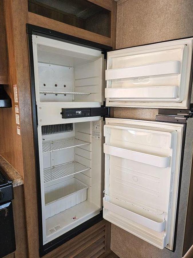 Used 2017 Coachmen Catalina SBX 291QBS