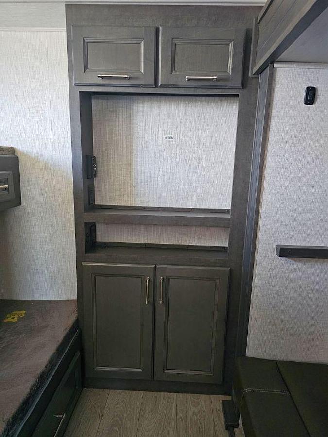 2025 Keystone RV Cougar Half-Ton 32BHS