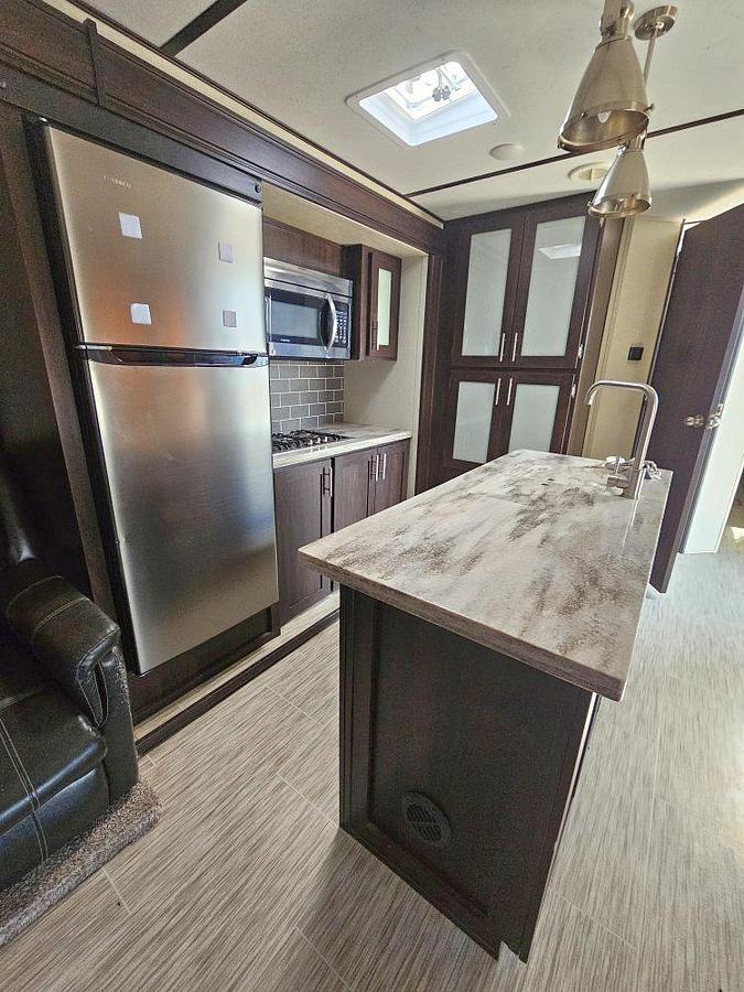 Used 2020 PRIME TIME LACROSSE 3399SE