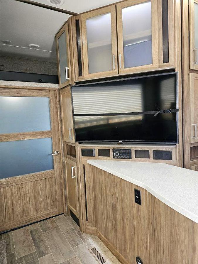 Used 2019 DUTCHMEN ENDURANCE 3556