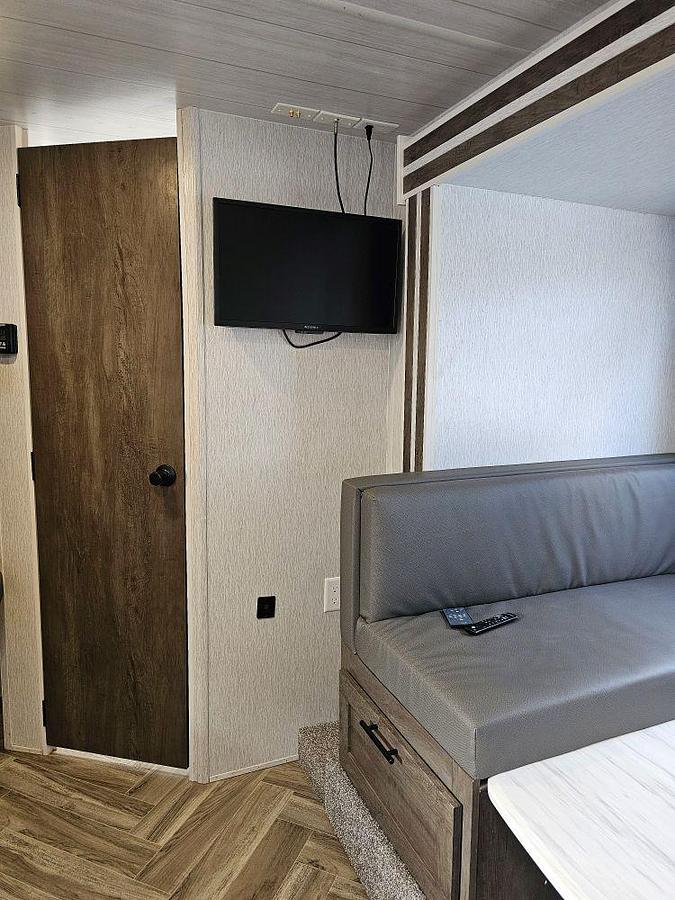 Used 2022 FOREST RIVER WILDWOOD X-LITE T178BHSK