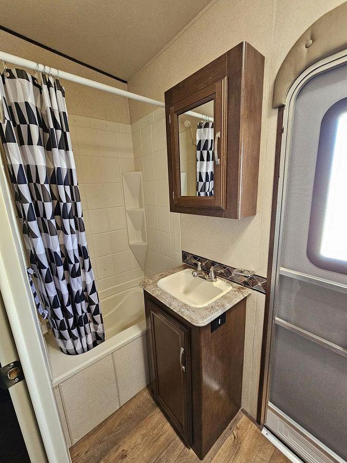 Used 2018 FOREST RIVER SALEM HEMISPHERE 356QB