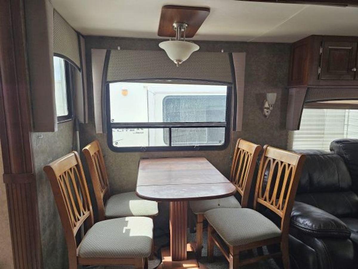 Used 2014 Forest River Blue Ridge 3775RL