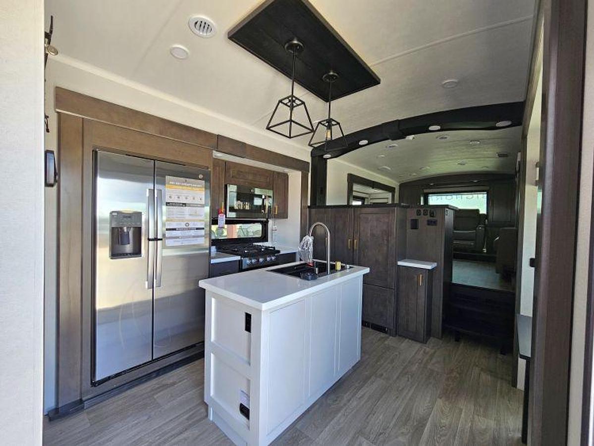 2027 HEARTLAND BY JAYCO BIGHORN 39FL