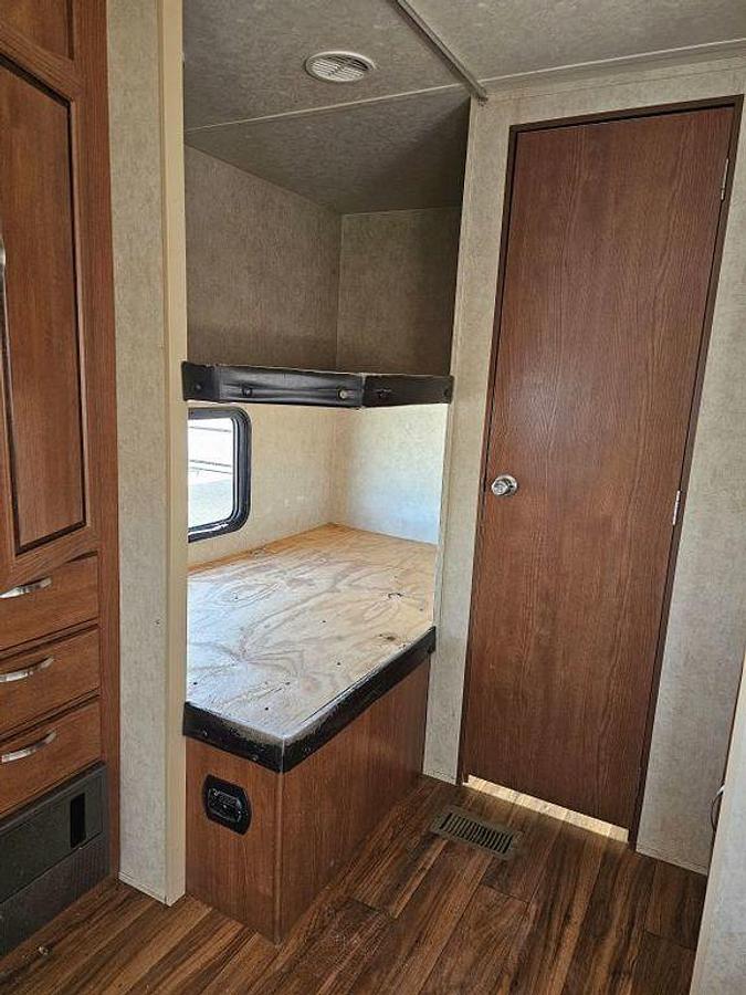 Used 2015 Forest River Wildwood 28DBUD