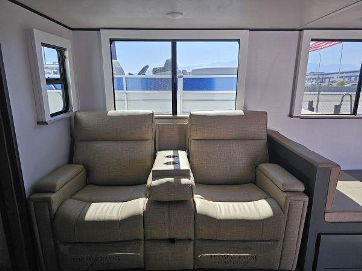 2026 Keystone RV BULLET PREMIUM 330BKQ