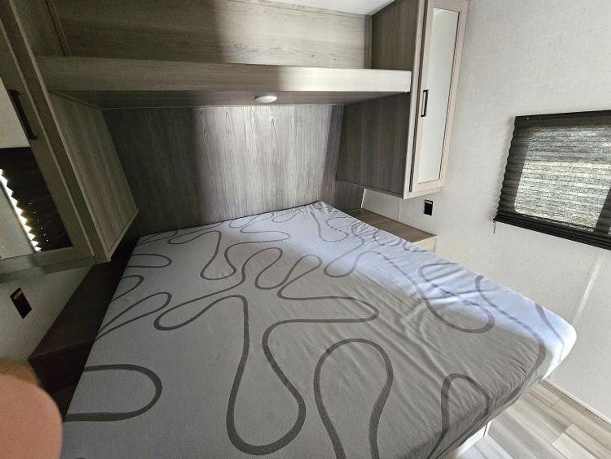 Used 2024 Keystone RV HIDEOUT 291BR