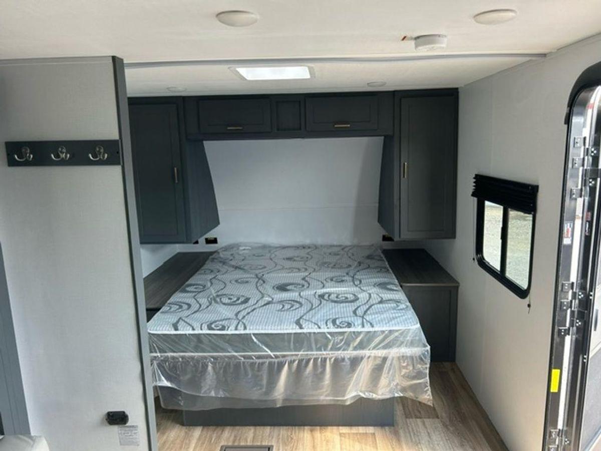 2025 Keystone RV Bullet Classic Travel Trailers 2240RK