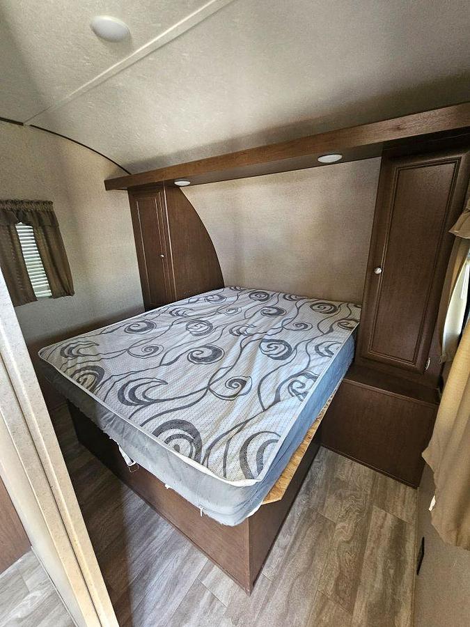 Used 2018 FOREST RIVER SHASTA OASIS 26DB