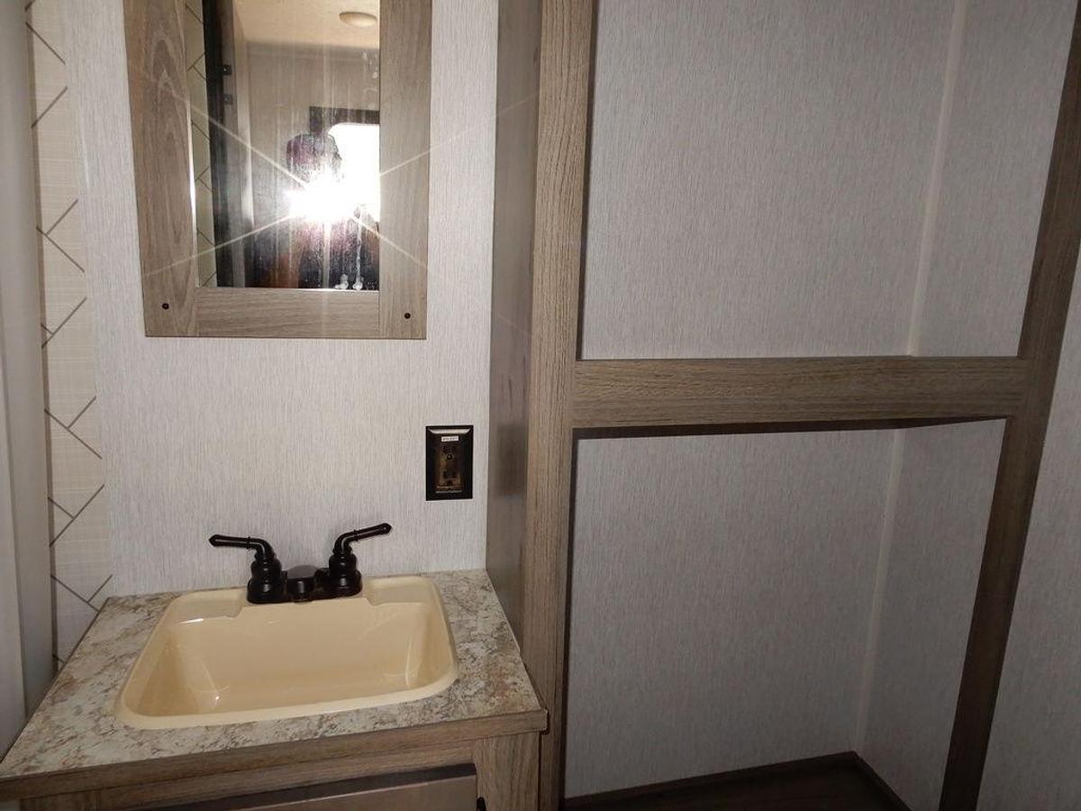 2024 Sunset Park RV Sun Lite LTD 19RK