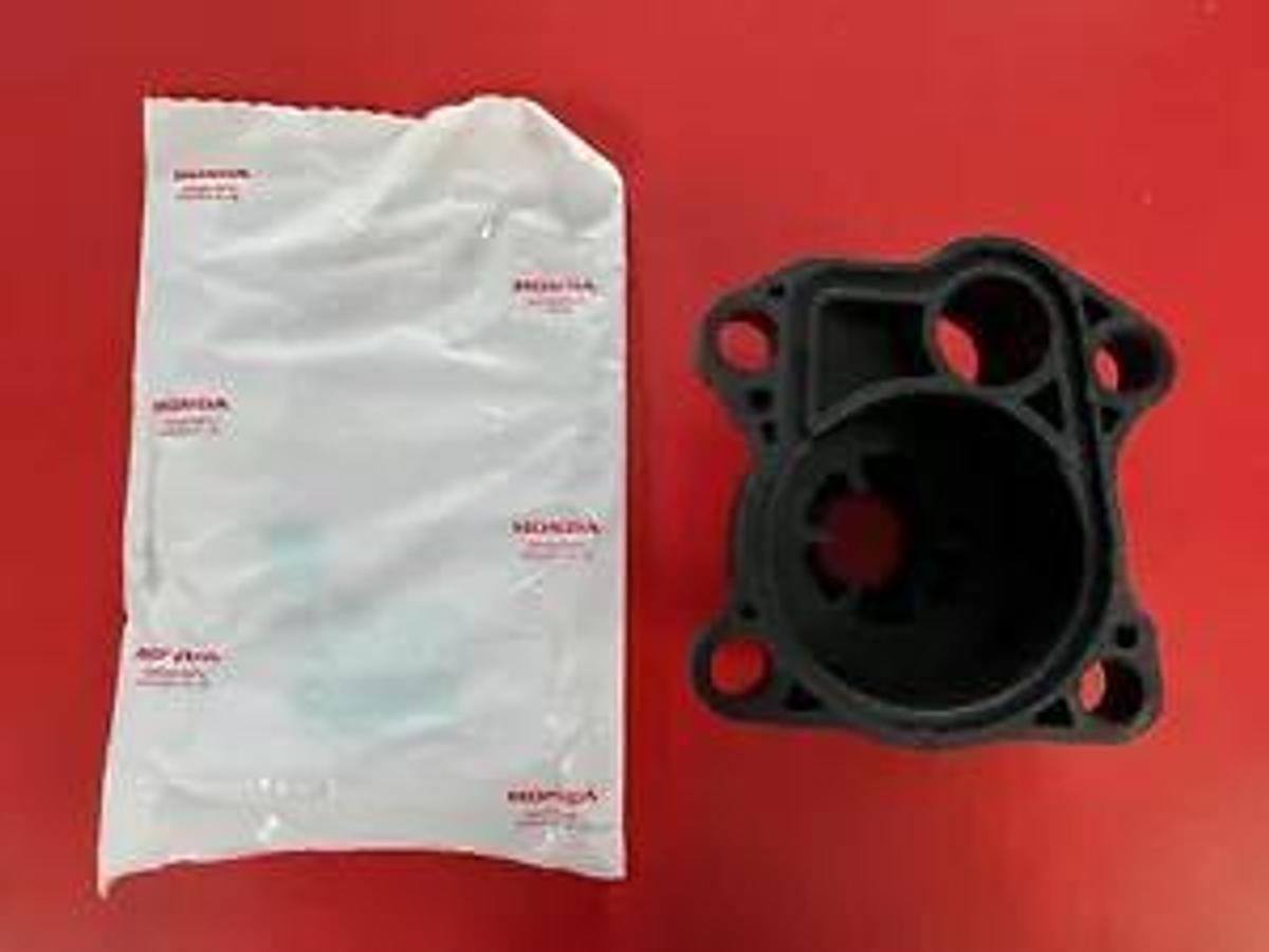 Honda OEM Genuine Marine Water Pump Housing 19221-ZV5-000