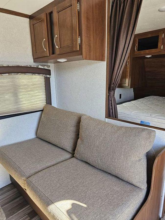 Used 2017 Jayco Jay Flight 24RBS