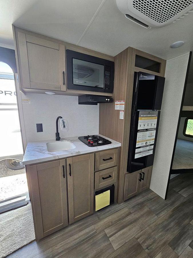 2027 HEARTLAND BY JAYCO PROWLER 1802MBS
