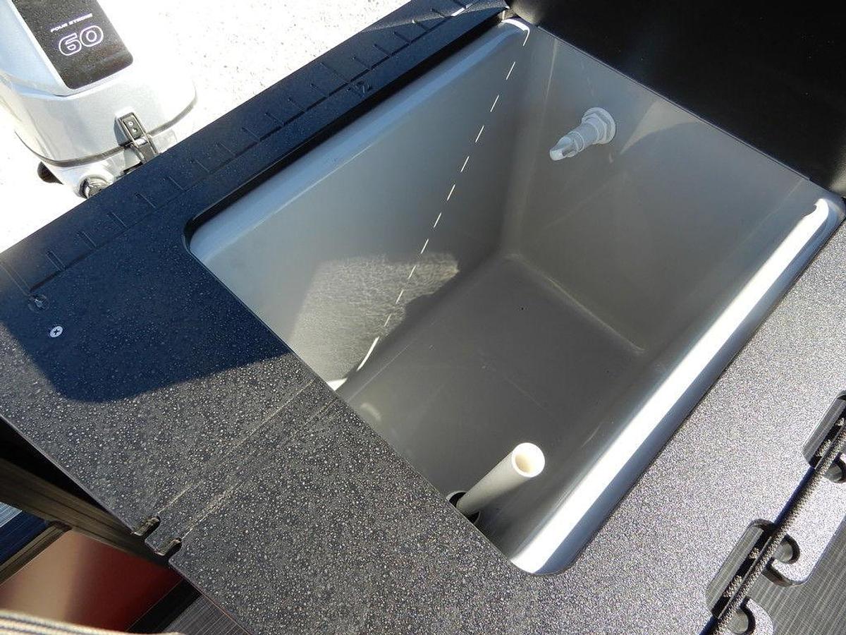 2023 THE MARINE GROUP VIAGGIO DM18F