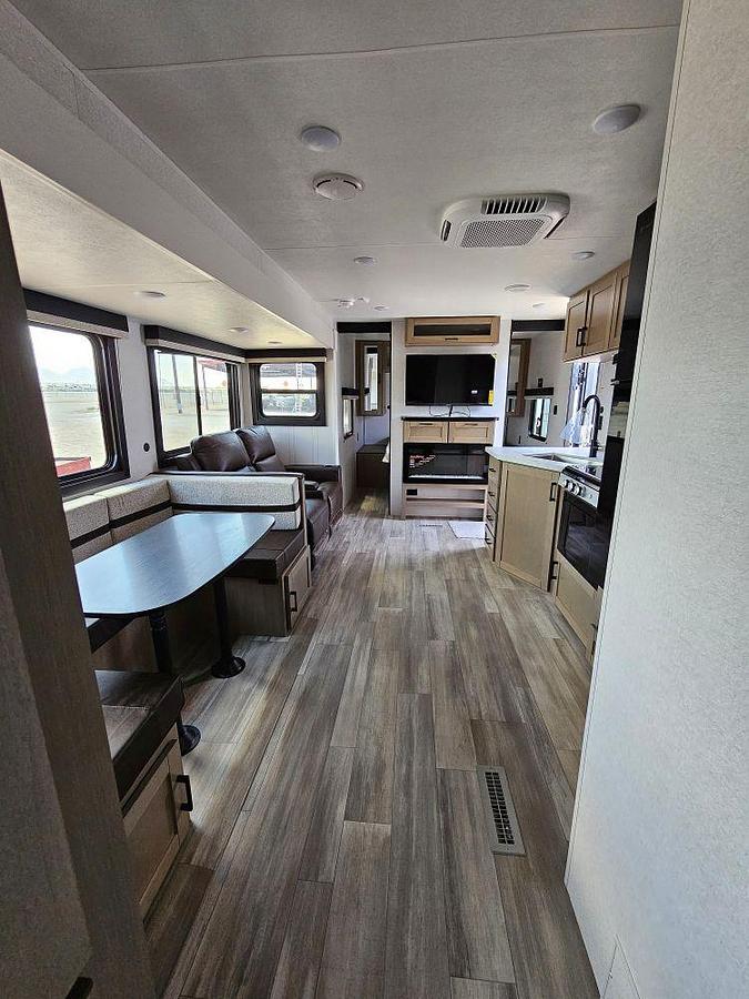 2027 HEARTLAND BY JAYCO PROWLER 3202DSB