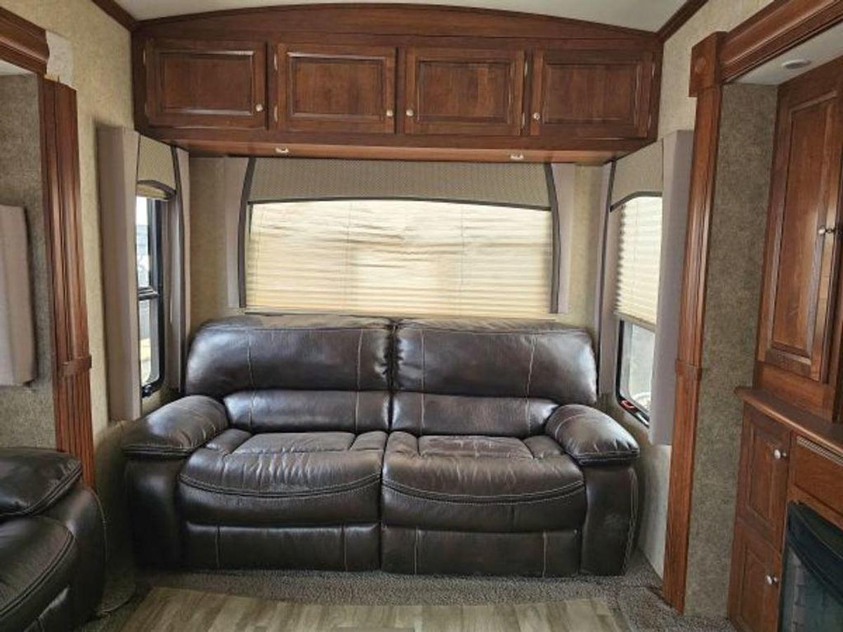 Used 2014 Forest River Blue Ridge 3775RL