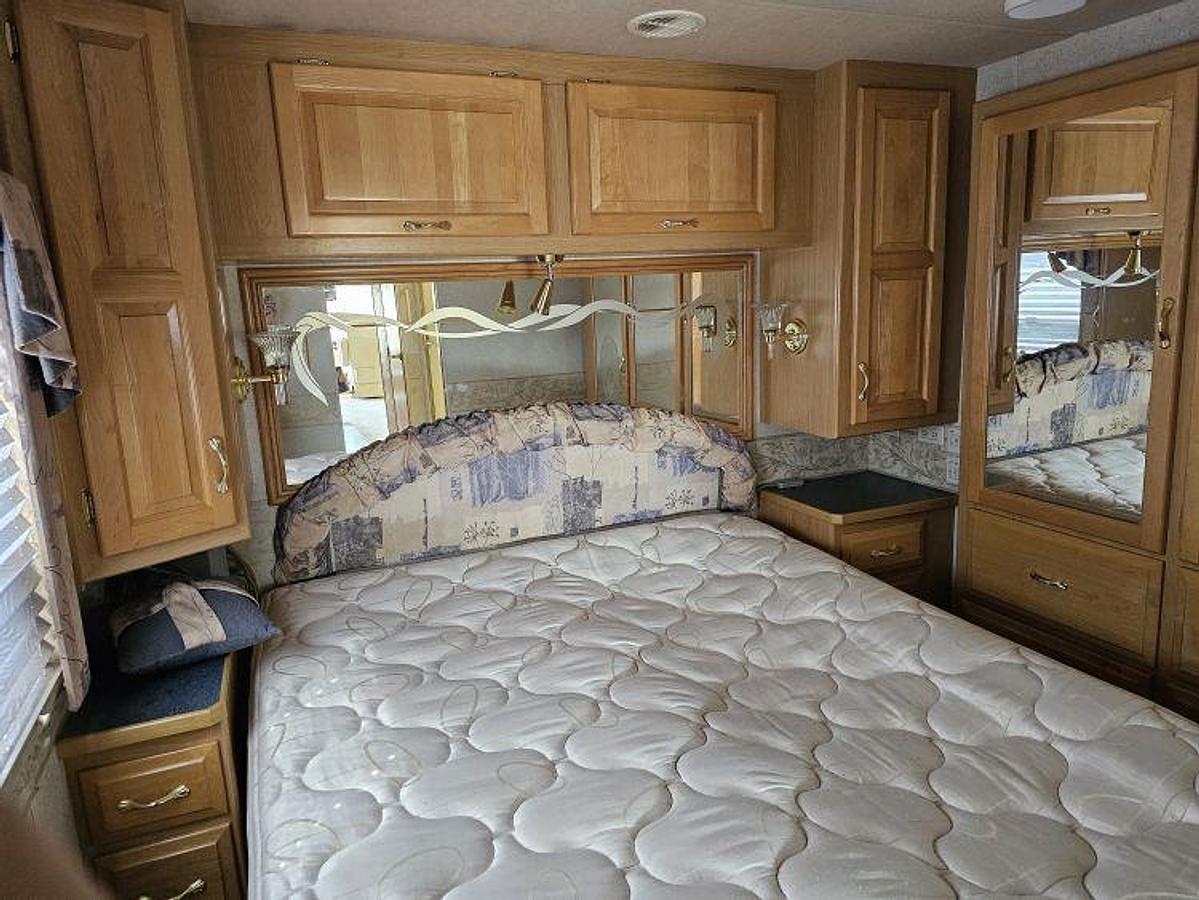 Used 2003 NEWMAR KOUNTRY STAR X LINE 3703 DIESEL PUSHER