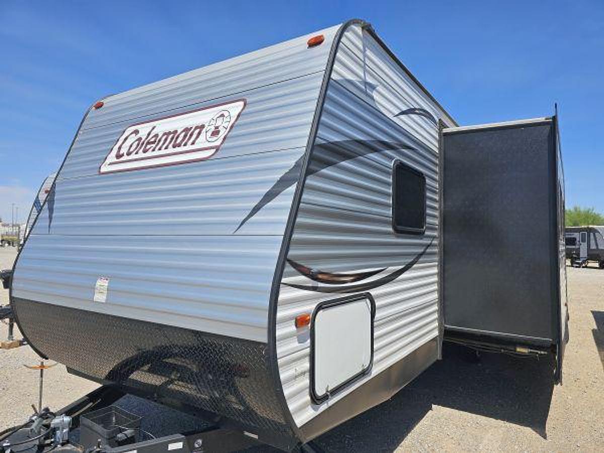 Used 2016 DUTCHMEN COLEMAN 262BH