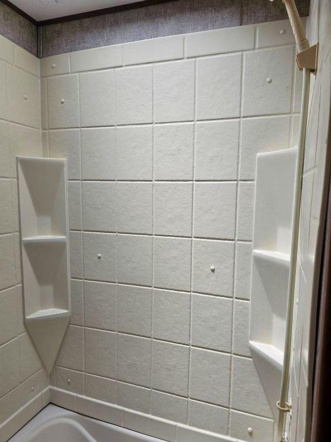 Used 2018 Prime Time Avenger 26BH