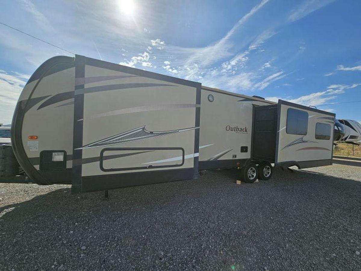 Used 2016 Keystone RV OUTBACK 326RL