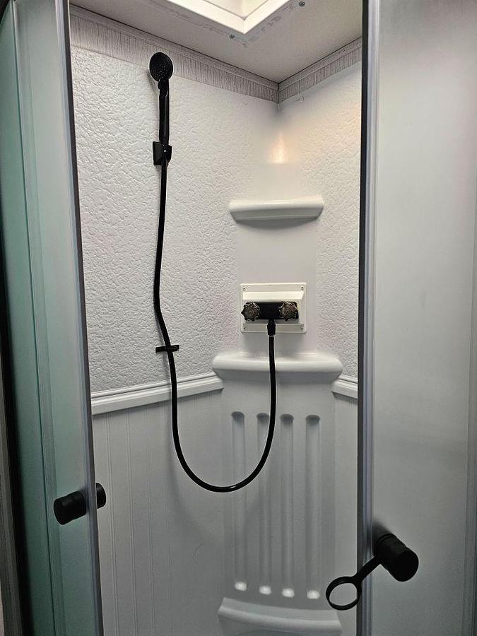 Used 2022 HEARTLAND NORTH TRAIL ULTRA LITE 26FKDS