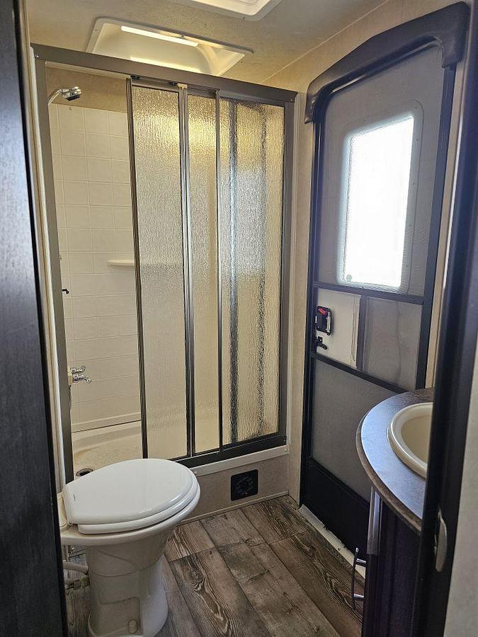 Used 2018 FOREST RIVER SONOMA 240BHS