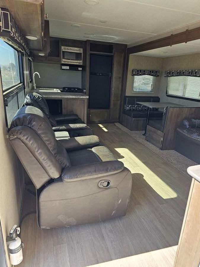 Used 2018 Coleman RV Lantern - Conventional 286RK