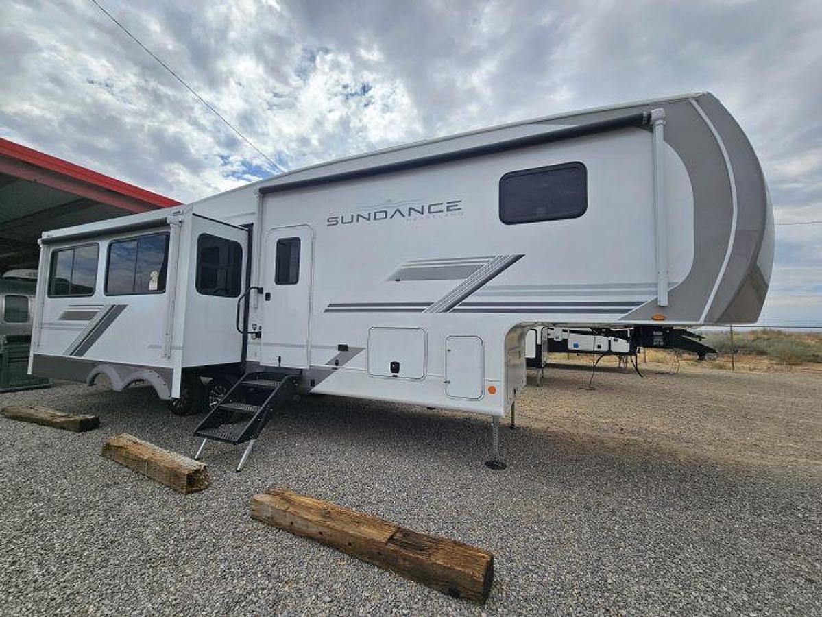2027 HEARTLAND BY JAYCO SUNDANCE 31RL XLT