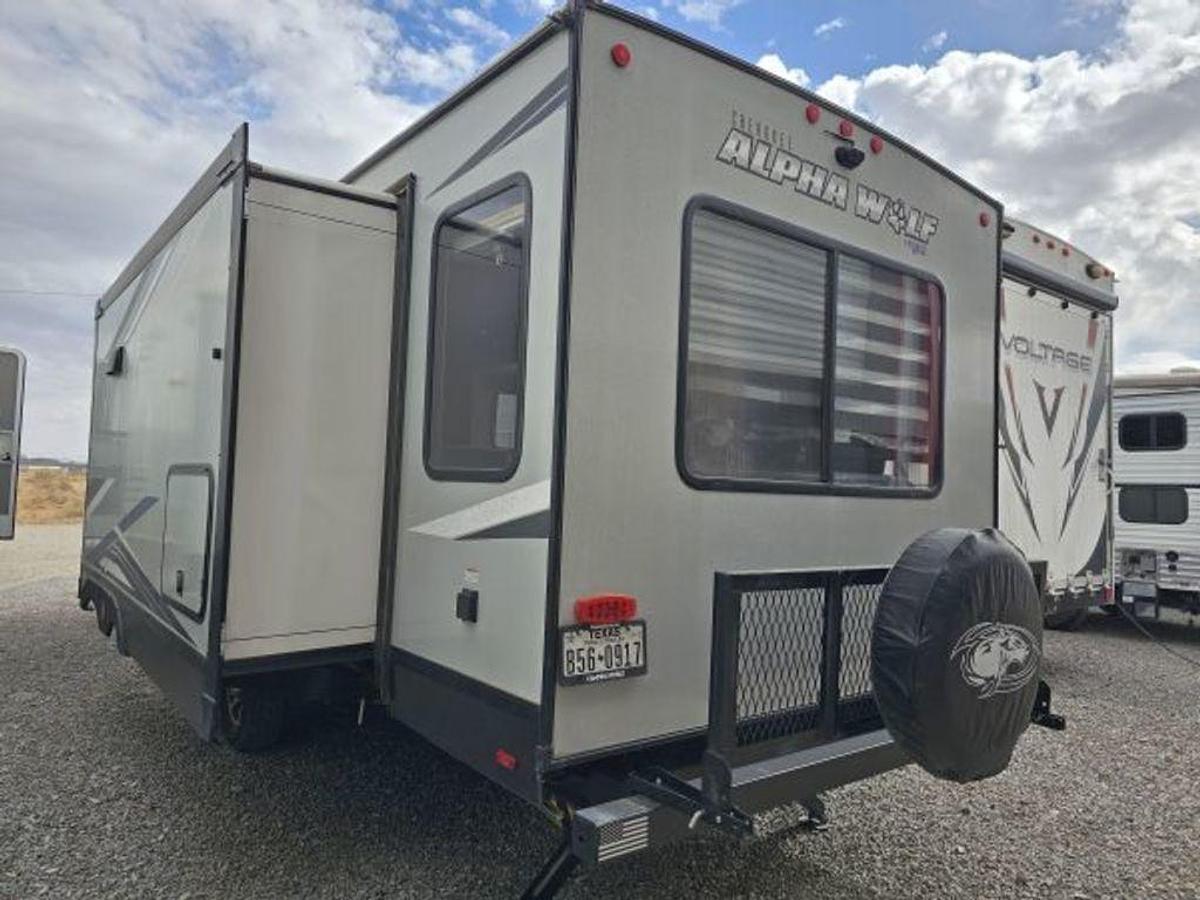 Used 2022 Forest River Alpha Wolf 26RL-L