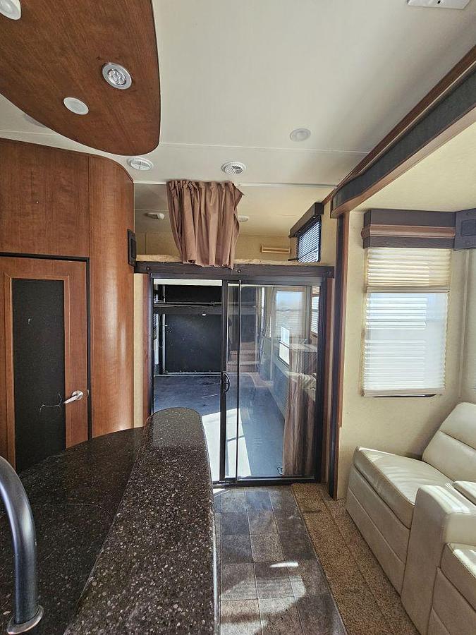 Used 2012 DUTCHMEN VOLTAGE V3905
